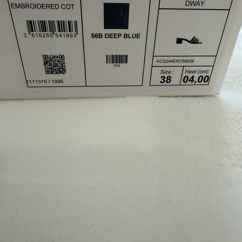 Christian Dior Logo Mule Sandals - Picture 3 of 5